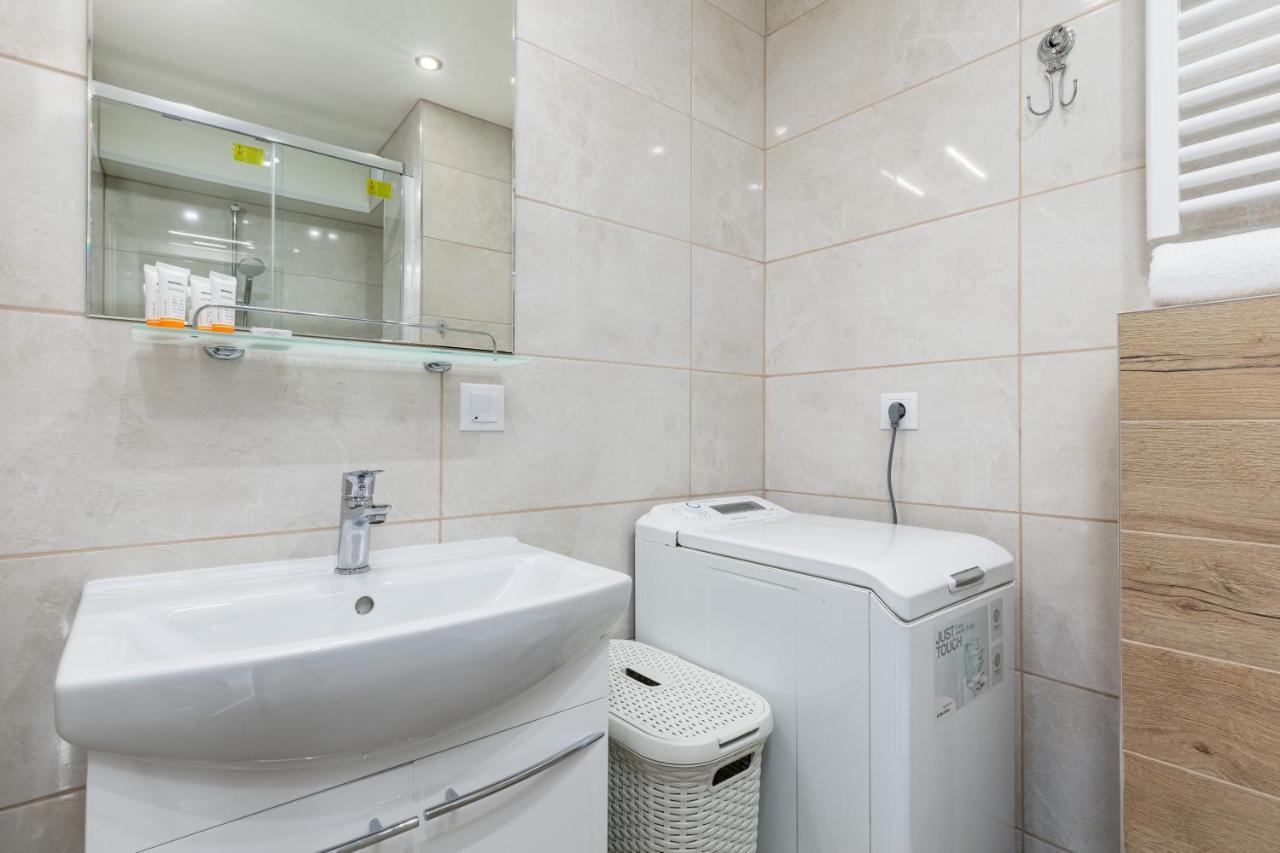 Marynarzy Okretow Pogranicza Apartments By Noclegi Renters Kolobrzeg Ngoại thất bức ảnh